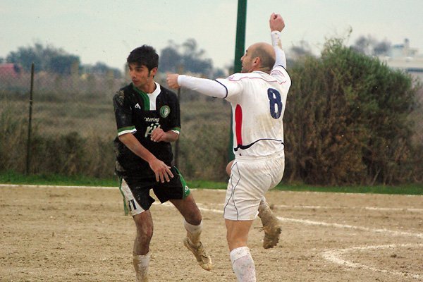 Pierpaolo Deiana  e Giammarco Sanna in contrasto